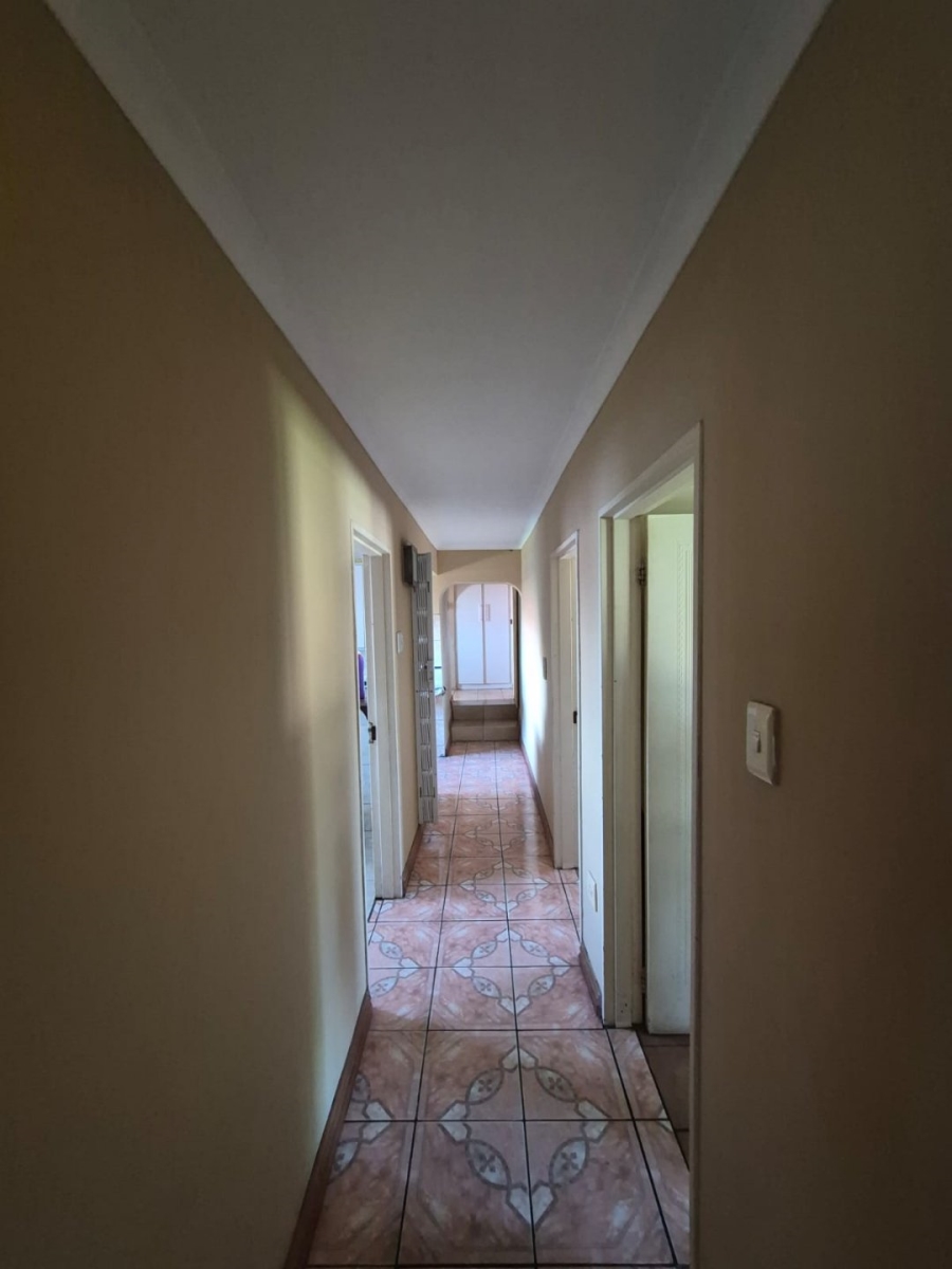 5 Bedroom Property for Sale in Haven Hills Eastern Cape
